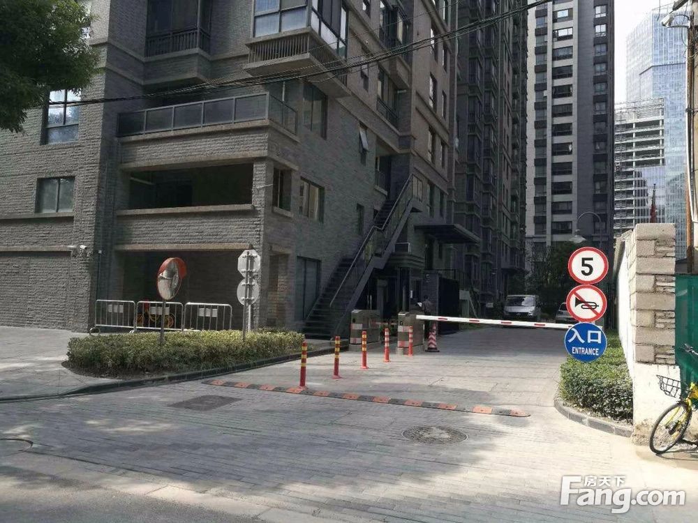 小区相关图