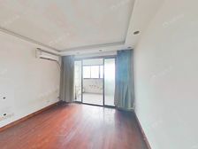 房东专门从国外回来卖房子,诚意售,家电家具全送,看中好商量!