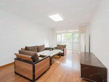 周边商业配套成熟,近地铁,南北通透,可刀