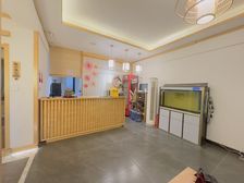 市中心地铁口 交通方便铂金公馆250平米 交通方便