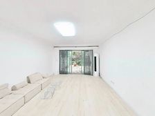 金桥碧云新天地一期带30平大院子赠送北阳台二个模范