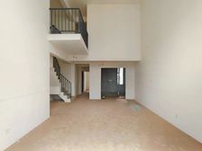 保亿湖山鹿鸣(二期) 4室2厅2卫 毛坯 86万元