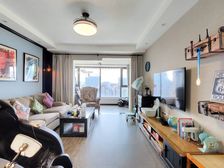 绿地华尔道 4室2厅 132.95平