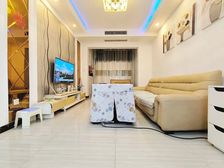 急售!袁家岗精装修三房 保持好 户型方正 看中庭 免个税