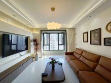 新港街 精装好房 南向采光好 近医院 高楼层采光充足