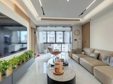 徐汇滨江 户型方正 电梯高区三房 精装修拎包入住