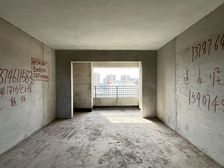 印象誉峰 是印象巴厘新建的一栋 李达对面 每天可以回家吃饭!