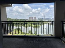 十里江湾大平层 一线江景房 带车位 南北通透 的户型