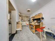 三元四村1楼带院子60平120万出门轻轨