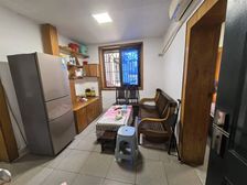 全款只需要18万 买大礼堂旁边电梯一室 这个价格简直太到位