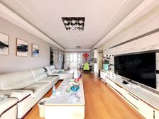 万科翡翠公园 123平3居 南北向精装修 拎包入住