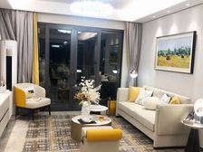 保利开发商 小区自带有高级会所 现楼 总价125起带装修