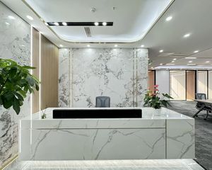 东湖公园、地铁8号线、二环BRT、双面采光看湖景、拎包入住