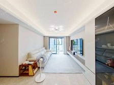 湖印光年府 3室2厅2卫 精装修 260万元