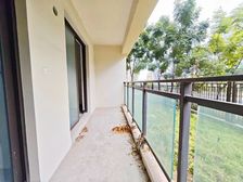 带80平大花园 门口就是包包 朝南视野好