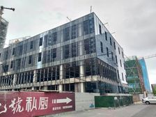 红谷滩万达旁单价4000 办公酒店会所 整层玻璃幕墙