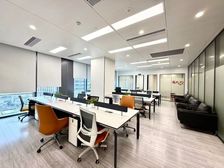 琶洲首排江景 业主直租 双地铁口 双面采光 24H独立空调