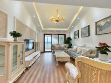 新希望皇冠国际 3室2厅 东南