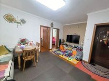 新华小区正气的双南房间,二室一厅精装修产权清晰,无纠纷诚意出