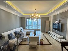 诚心出售 南苑国际 三室二厅 中层 随时看房