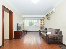 上海中环14#轨交旁,百联对面。全明2房,可做3房。满5.