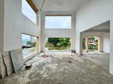 保利高尔夫头排大独栋 花园600平 业主已做土建 下坡户型