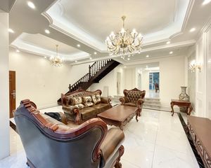 御都花园别墅 4室2厅 东南