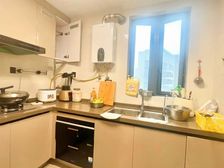 保利时区 四房两厅两卫,次新小区 临地铁 精装好房 东南朝向