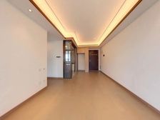 南洋旁 业主急抛 价格可商 无税费 送车位送家具