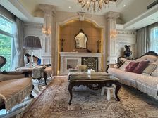 蓝湖郡一线临湖豪装独栋别墅,2+1户型,单层面积260平米