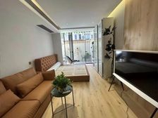 花园洋房 婚房装修 卖房去马德里定居 目前看房方便 价格可谈