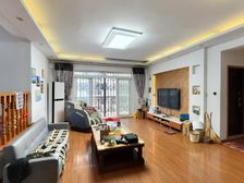 正红领巾旁 阳光花园三期精装修 价格可谈 离近 老证