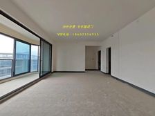 中粮 头排看江洋房 轻轨4号线 大横厅 全套房 视野无遮挡!