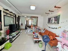 华新 车位充足 精装好房 高楼层视野好 产权清晰 商圈成熟