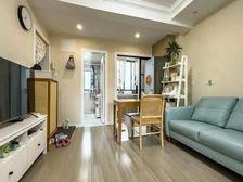 临汾小区,精装修一房一厅,位置好,精装修,诚意出售,可看房!