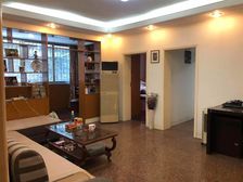 人名小學本布 小两室 楼层好 下楼就是學校门口