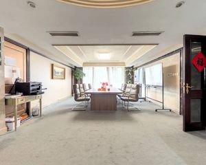 精耕十年 买圣世一品房子就找我 专业靠谱 省时高效 超惊喜