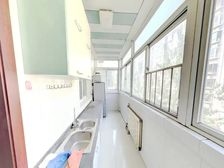 颐安花园西区南北户型三楼 采光好看房随时拎包入住