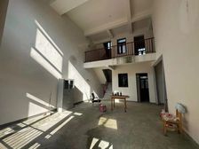 颐湾丽庭 4室2厅3卫 毛坯 950万元