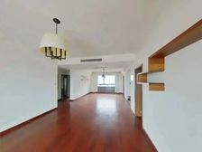 御沁园 大平层 高层 临18号地铁 万达商圈 诚售!