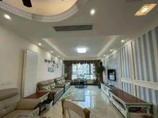 近18号繁荣站 双 品质小区 大三房 精装修 满五年!