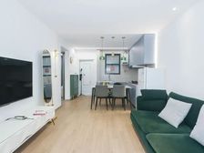 环球港旁边!四轨交汇!周边配套非常齐全,小区位置安静