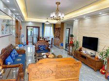 东莞 ,湖景壹号庄园二期一线湖景大平层,送一车位 诚售!