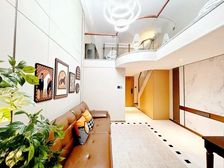 万达广场楼下地铁 三大购物广场围绕 实用三房民宿租4千!