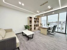 免中介费!特价22元含税!精装5隔间30工位!空调自由控制