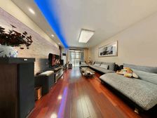 宝石御景园电梯洋房135平328万精装