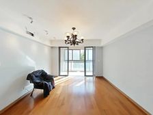 2013年次新,宜居板式大三房,随意对比,无二选择,另有车位