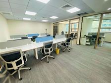 中山公园2,3,4号线地铁口 兆丰广场 100平精装带家具