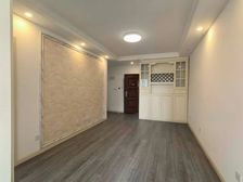 动迁大两房, 价格可谈 诚心出售 楼层好 拎包入住