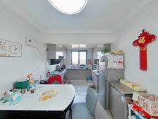 高层视野开阔,南北通透,光线充足。三室两厅一卫布局合理